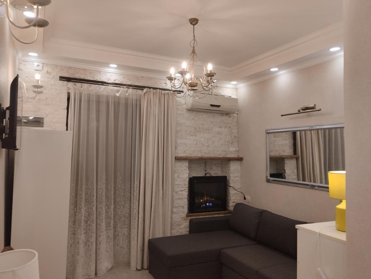 Room In Sololaki Tbilisi Exterior foto